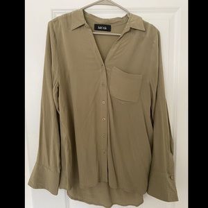 Fabrik olive green button down